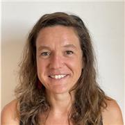 Traductrice bilingue espagnol-français. Donne des cours de FLE et d'espagnol